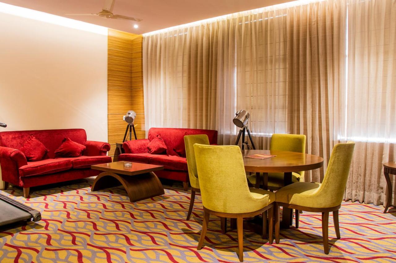 Rewa Hotel Landmark מראה חיצוני תמונה